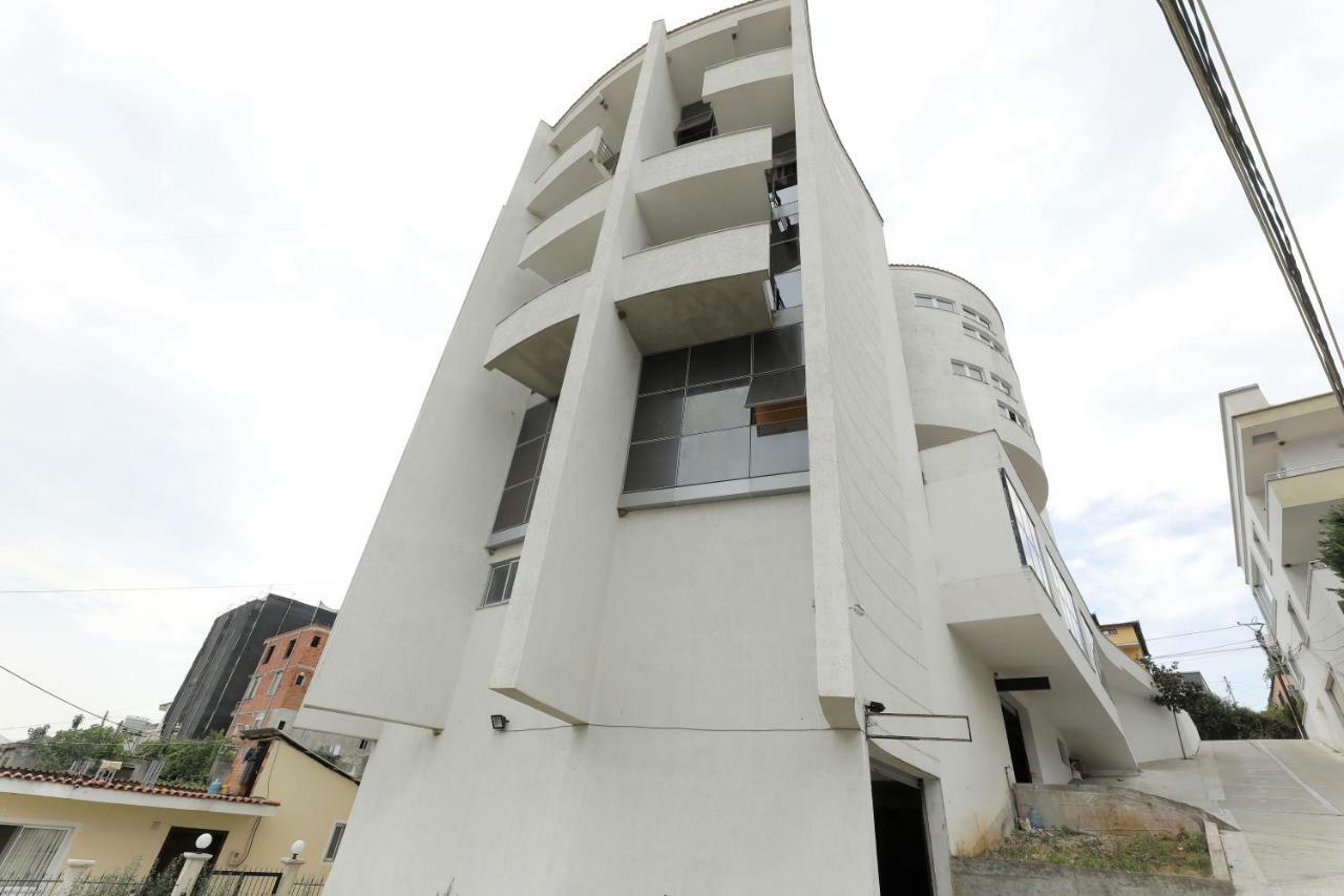 Hotel Gjuta Tirana Buitenkant foto